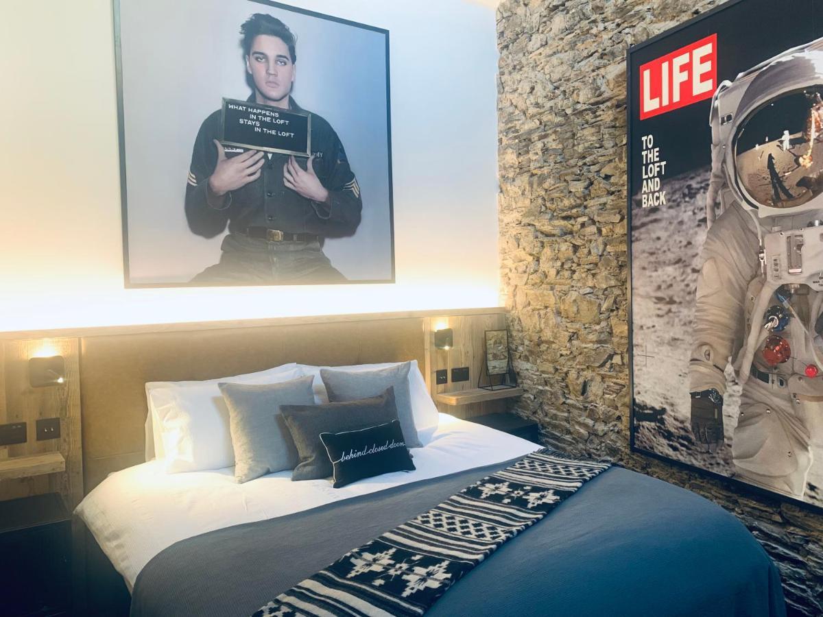 דגלאס Loft 11 Stunning Luxury Nyc Loft Style Interior Designed 2Bd Apartment Excellent City Centre Location Mezzanine Cinema Room Designer Furniture Amazing Space מראה חיצוני תמונה