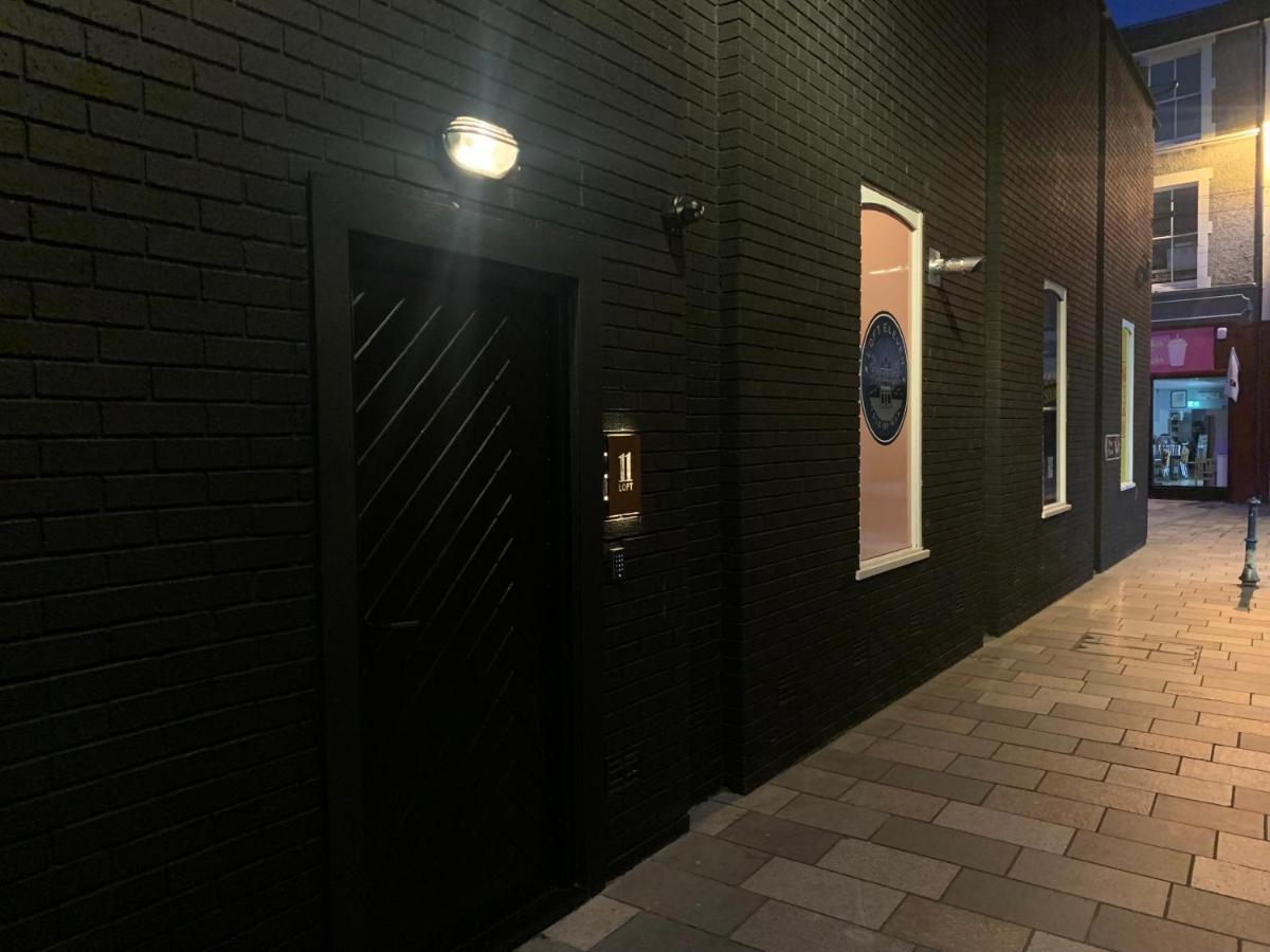 דגלאס Loft 11 Stunning Luxury Nyc Loft Style Interior Designed 2Bd Apartment Excellent City Centre Location Mezzanine Cinema Room Designer Furniture Amazing Space מראה חיצוני תמונה